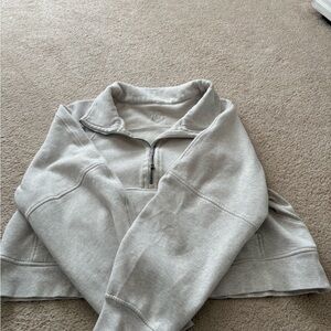Women’s light gray Lululemon scuba 
NWOT, worn 1
Size: XL/XXL 

Open to offers!